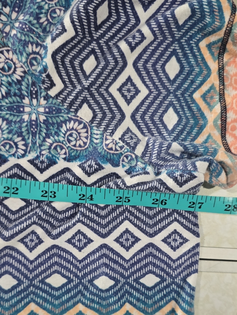 St. John's Bay Blue and Peach Multicolor Crisscross V-Neck Short Sleeve Top 2X - Picture 10 of 12
